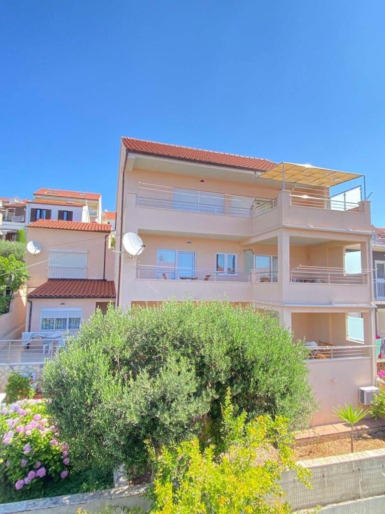 Apartments Kristina Hvar Town Exterior photo